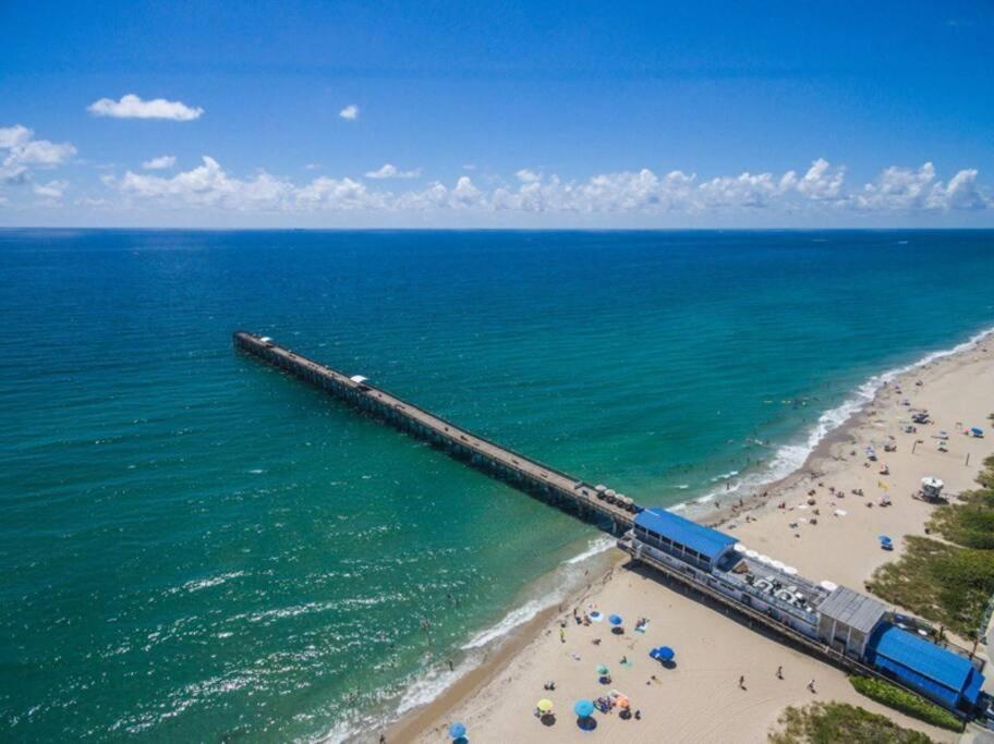 Charming Studio W Pool One Mile To Beach Pets Welcome Lake Worth Beach Bagian luar foto